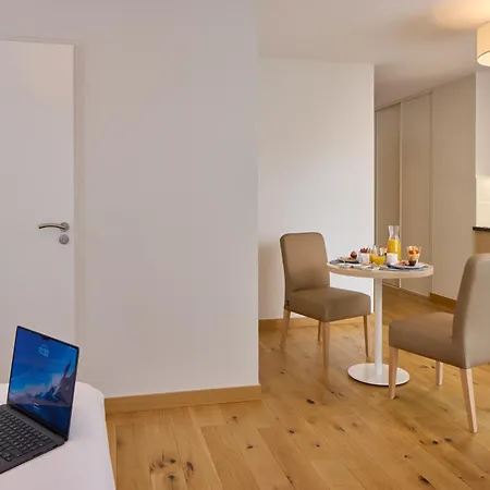 Apartahotel Zenitude Hôtel-résidences Portes Des Pyrénées Pau