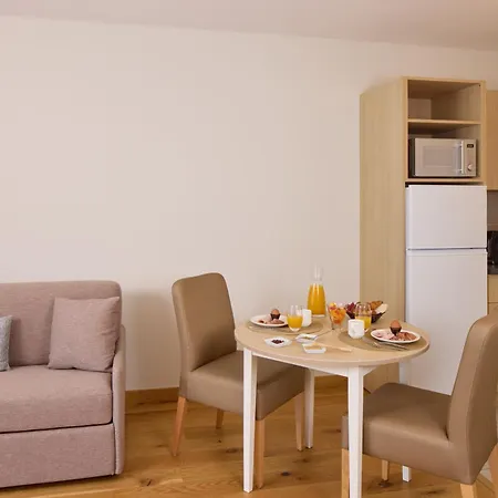 Zenitude Hôtel-résidences Portes Des Pyrénées 3*